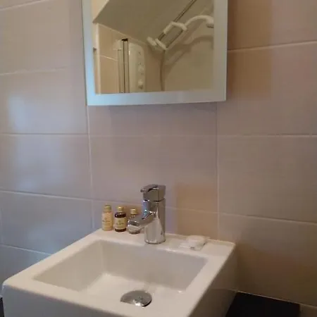 10 The Kiln Apartament *